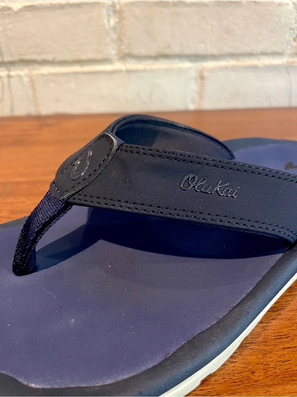 OluKai Men's ‘Ohana Sandals, size 8